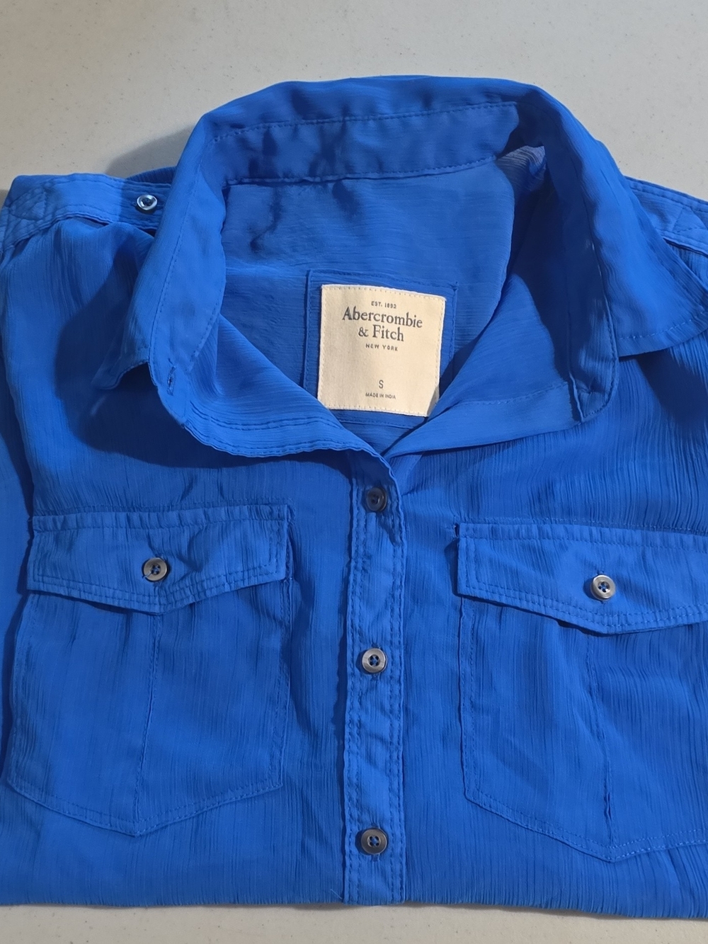 Abercrombie & Fitch Women's Blue Button-Up Shirt Size Small